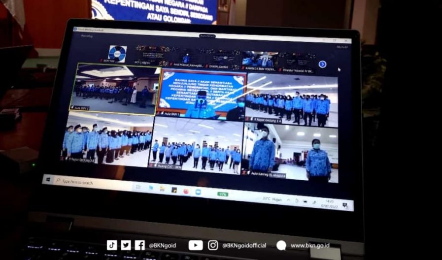 Plt Kepala BKN Tekankan Dua Karakter Seorang Abdi Negara Pada Pengambilan Sumpah PNS