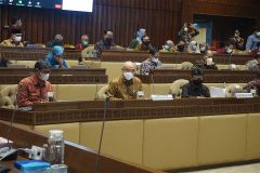 RDP-BKN-bersama-Komisi-II-DPR-RI_4-3-2021_02