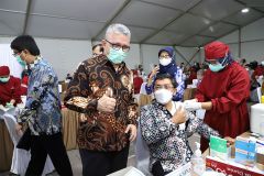 Vaksinasi-Covid-19-Tahap-II-Pegawai-BKN_23-3-2021_01