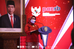 8-03-2022, Penyampaian Hasil Evaluasi dan Penghargaan Pelayanan Publik di Lingkup KLD Tahun 2021